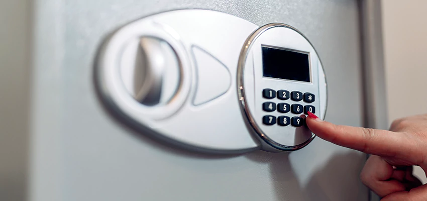 Jewelry Safe Cracking in Porterville, California