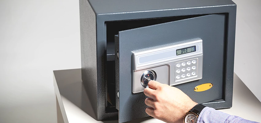 Jewelry Safe Unlocking Service in Porterville, California